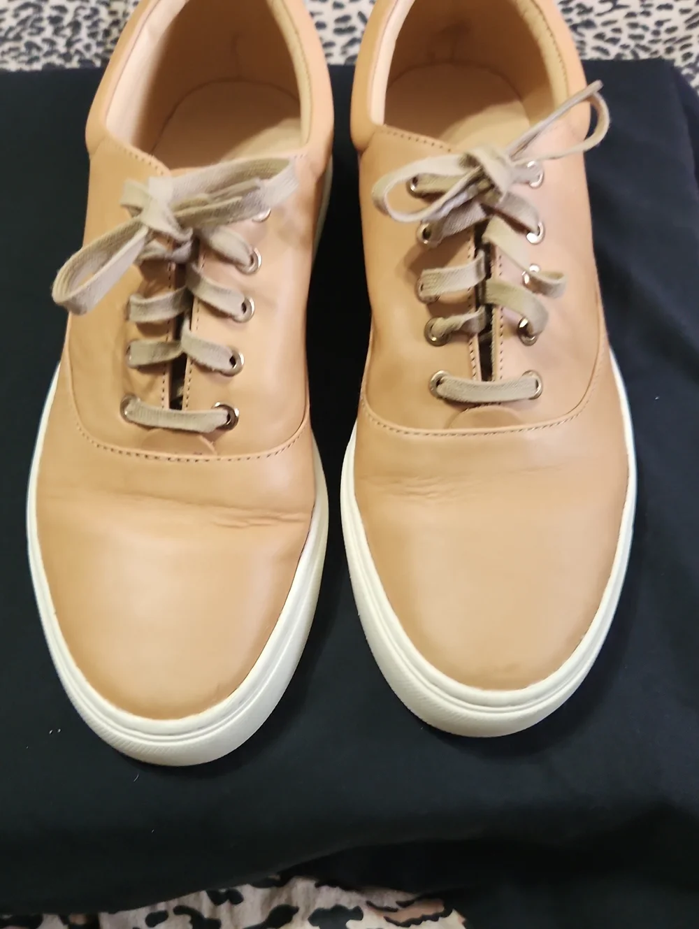 Nisolo Men's Tan Leather Boat-Style Sneakers